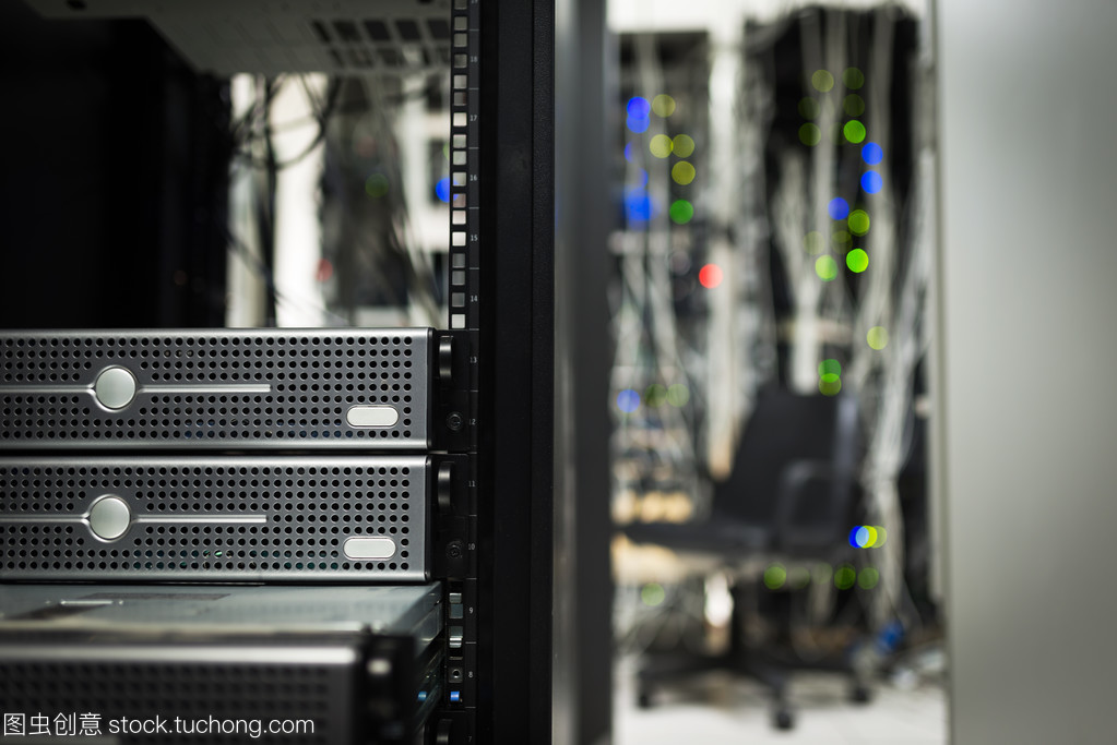 在國(guó)內(nèi)室數(shù)據(jù)存儲(chǔ)服務(wù)器